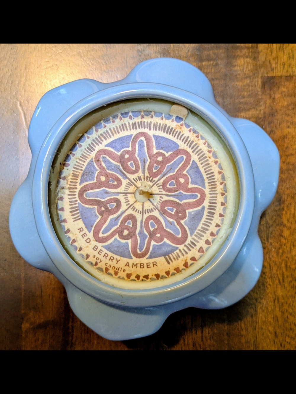 Anthropologie Light Blue Flower Ceramic Candle - Red Berry Amber (NWT)